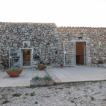 La Nicchia-trullo * Corigliano dʼOtranto