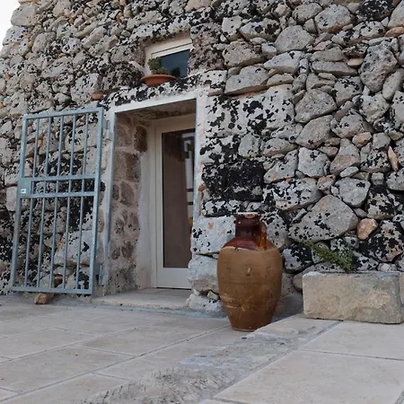 아파트 La Nicchia-trullo Corigliano dʼOtranto