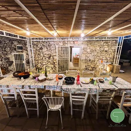Апартаменты La Nicchia-trullo Корильяно-д'Отранто