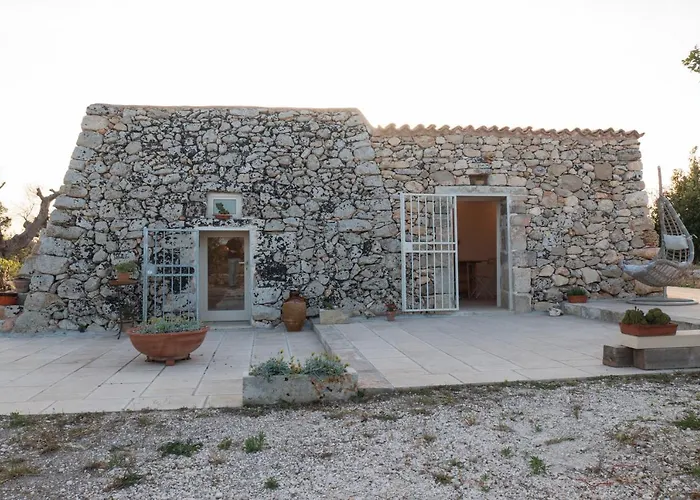 La Nicchia-trullo * Corigliano dʼOtranto